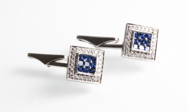 Pair of white gold cufflinks with diamonds and sapphires (2)