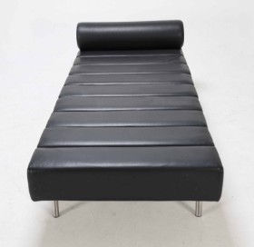 Flemming Busk for Globe Furniture: Daybed, model Ziggy, black leather