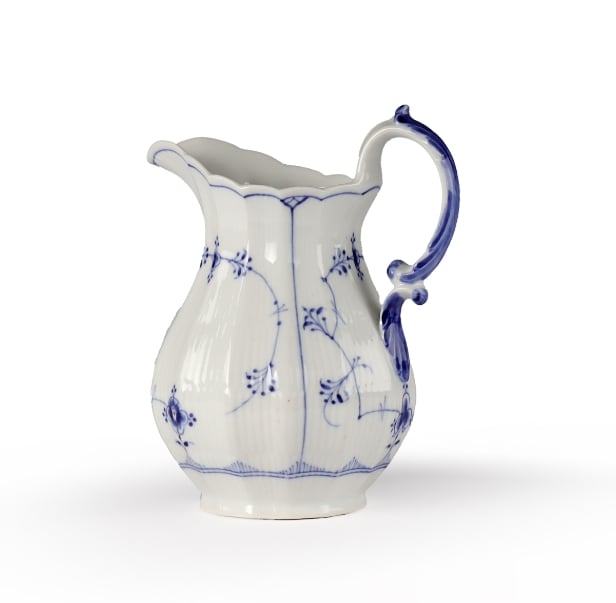Royal Copenhagen, Kgl. P. 'Musselmalet' vandkande, nr. 356