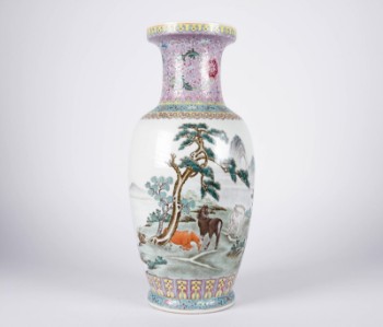 Kinesisk vase med hestemotiv