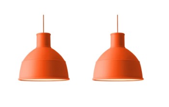 Form Us With Love for Muuto. To pendler model Unfold, orange (2)