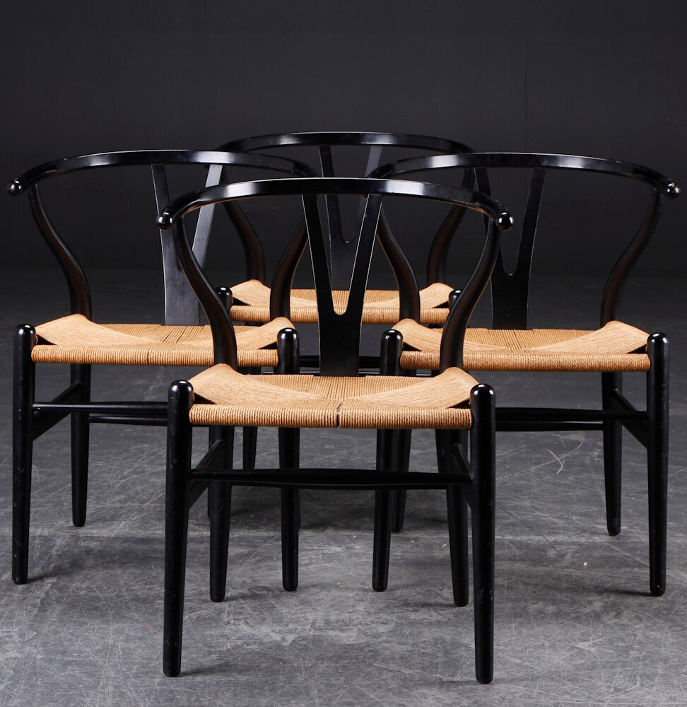 Hans J. Wegner. Four Wishbone chairs (4)