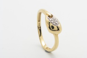 Ring med cubic zirkonia, 8 kt. guld, ringstr. 54