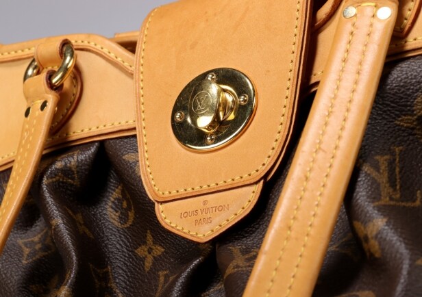 Louis Vuitton. 'Boetie PM' hånd-/ skuldertaske af Monogram Canvas