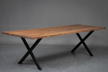 PremiumOak. Usamlet Dansk produceret plankebord  af massivt Dark Brown olieret  270 cm.