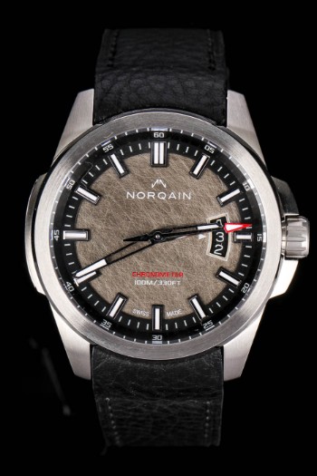Norqain Independence Chronometer Limited Edition. Herrearmbåndsur i stål