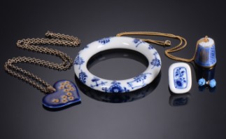 Royal Copenhagen, samling smykker porcelæn bla. Musselmalet (6) -