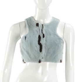 7053 - Kopenhagen Fur. Short vest made of colored mink size.