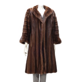 Yves Saint Laurent: Brown mink coat, approx. str. 38/40