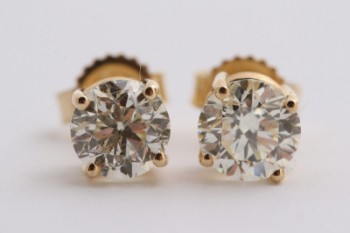 Pair of brilliant earrings in 14 kt gold 1.01 ct (2)