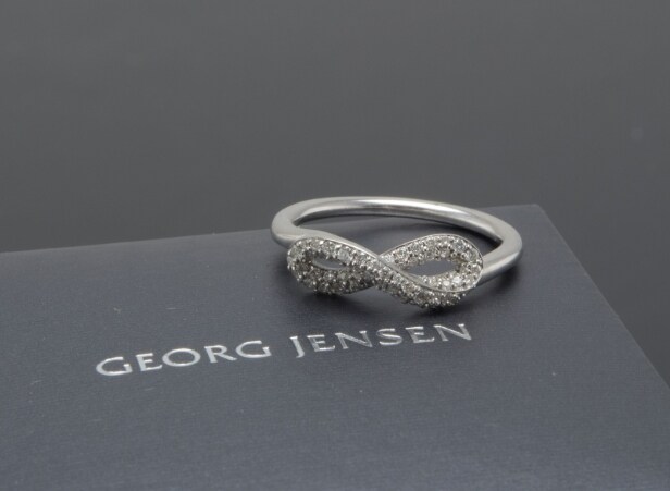 Georg Jensen, Infinity,  ring med brillanter Denne vare er sat til omsalg under nyt varenummer 4970530
