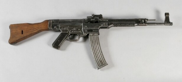 Sturmgewehr 44 (StG 44)