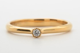 Solitairering med brillant på ca. 0.05 ct, af 14 kt. guld, str. 58