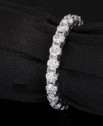 Eternity ring with brilliant cut diamonds 1.60ct