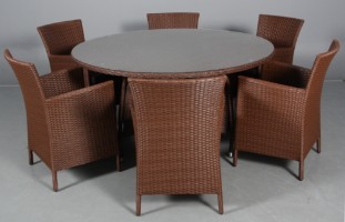 detekterbare Fremmedgøre vurdere Havemøbler. Rundt havebord samt seks armstole, brun polyrattan. (7) -  Lauritz.com