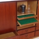 Skænk / dækketøjsskab af teak og eg, 1950-60'erne