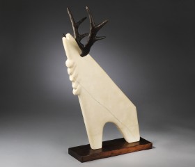 Stanislaw Wysocki. Reindeer sculpture of polished sandstone and bronze (CD)