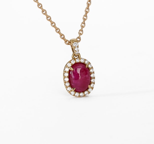 Hartmanns. Greenlandic ruby ??and diamond rosette pendant and necklace in 18 kt. gold (2)�