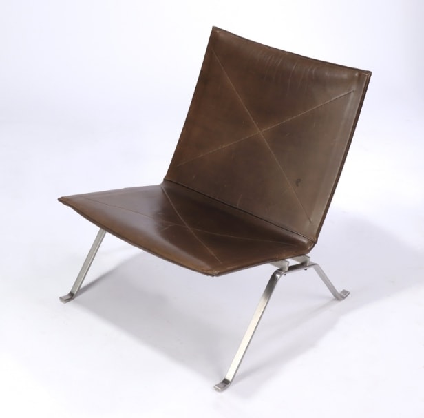 Poul Kjærholm. Armchair 'PK-22' in brown elegance leather