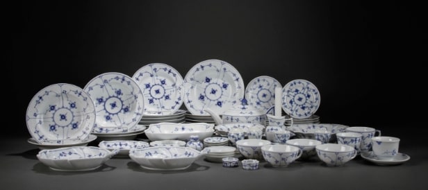 Royal Copenhagen. Musselmalet riflet service af porcelæn (62)