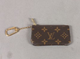 Louis Vuitton, nøglepung i Denne vare er sat til omsalg under nyt varenummer 3344606 - Lauritz.com