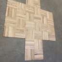 Massivt mosaik parket af ubehandlet egetræ. Square / firkantet mønster.