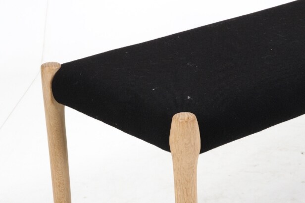 241. N.O Møller. Bench model 63A, oak