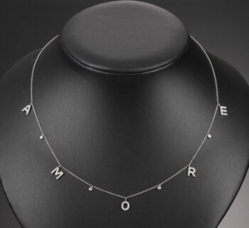 Diamonds by Frisenholm. Amore halskæde af 18 kt. hvidguld  diamanter.