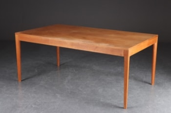 Finn Juhl for France & Søn. Arbejdsbord / spisebord af teaktræ, 1960erne