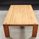 Dansk møbelproducent. Sofabord i origon pine