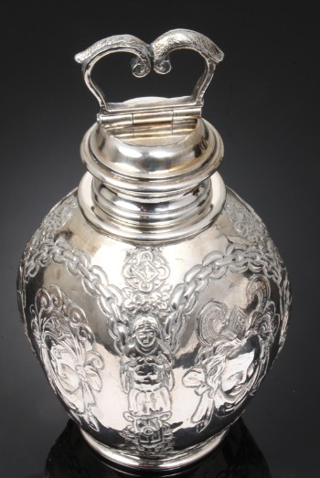 Engelsk miniature karaffel af sølv 1800 tallet.