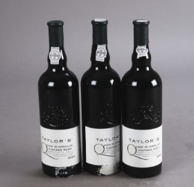 3 flasker Taylor's Quinta de Vargellas Vintage Port 1995 (3)