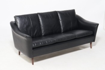 Dansk møbelproducent. 3-persons sofa af læder