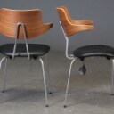 Vermund Larsen. To armstole model VL 118 (2)