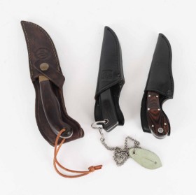 Three hunting knives (3)