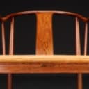 Hans J. Wegner. 'Den kinesiske stol' / 'Kinastolen', rio palisander, årgang 1967