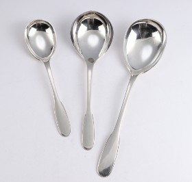 Evald Nielsen. A set of three modern sterling silver serving spoons (3)