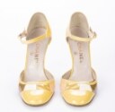 Chanel: Et par 'D'Orsay' pumps. Str. 38. 2001.