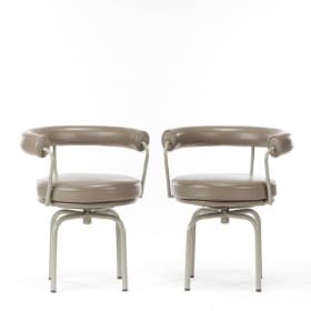 Le Corbusier, Pierre Jeanneret & Charlotte Perriand for Cassina. To stole, model LC7 (2)