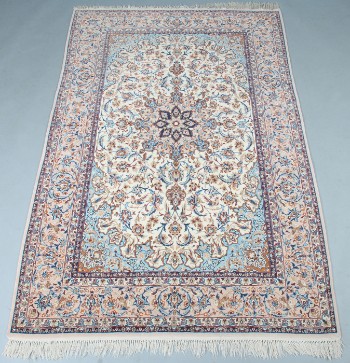 Isfahan med silke, ca. 237 x 154 cm