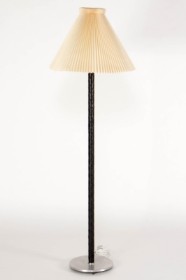 Jo Hammerborg for Fog & Mørup. Standerlampe med læder, model 'Flet'