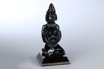 Mexicansk figur af sort obsidian med sterlingsølv