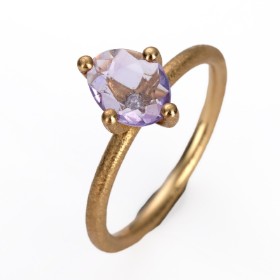 Ruben Black. Simple sapphire and diamond ring of 14 kt. satin gold