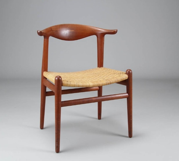  Hans J. Wegner, Armstol model JH 505 ' Kohorn stol '