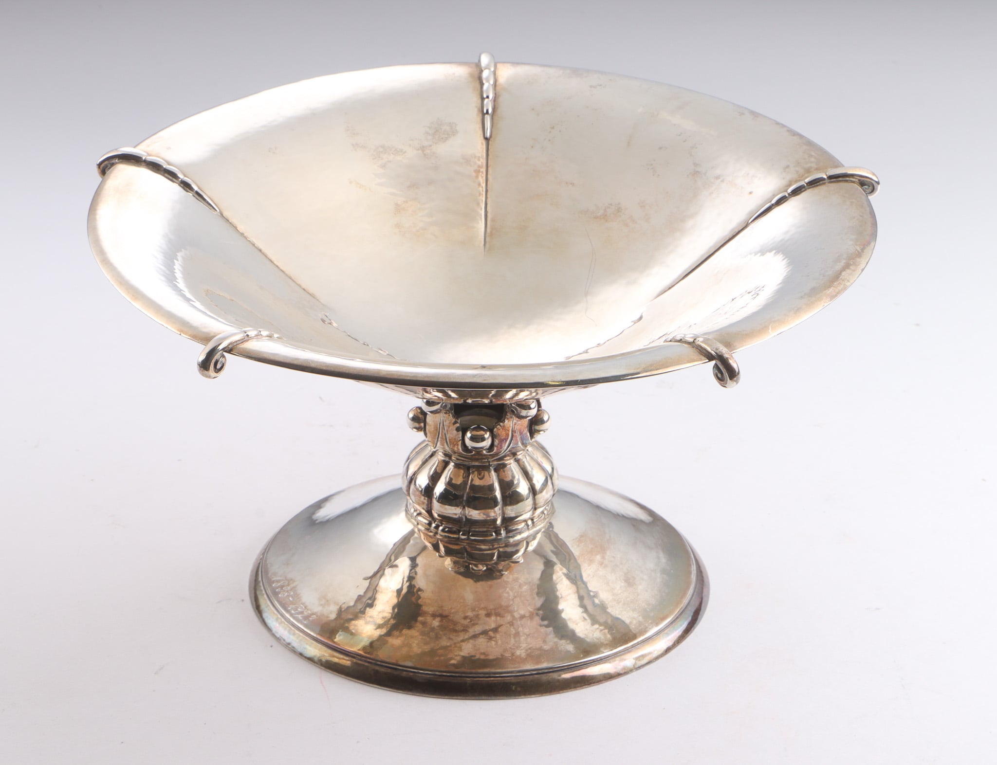 Grann & Laglye. Centerpiece of hammered silver