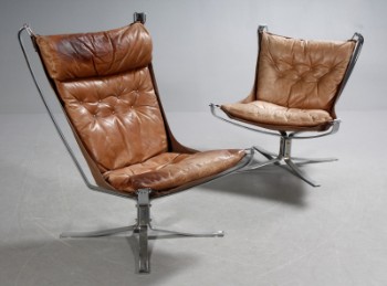 Sigurd Ressel. To lænestole. Højrygget samt lavrygget model Falcon (2)