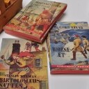 Samling ældre legetøj, bamser, dukker, små figurer mm.