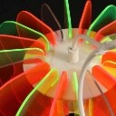 Dansk lampeproducent. Par pendler af farvet plexiglas/plast (2).