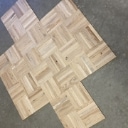Massivt mosaik parket af ubehandlet egetræ. Square / firkantet mønster.