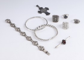 David-Andersen et al. A collection of silver and sterling silver jewelery (9)